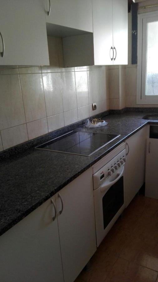 Apartamento De 3 Dormitorios Por Entrevias Мадрид Экстерьер фото